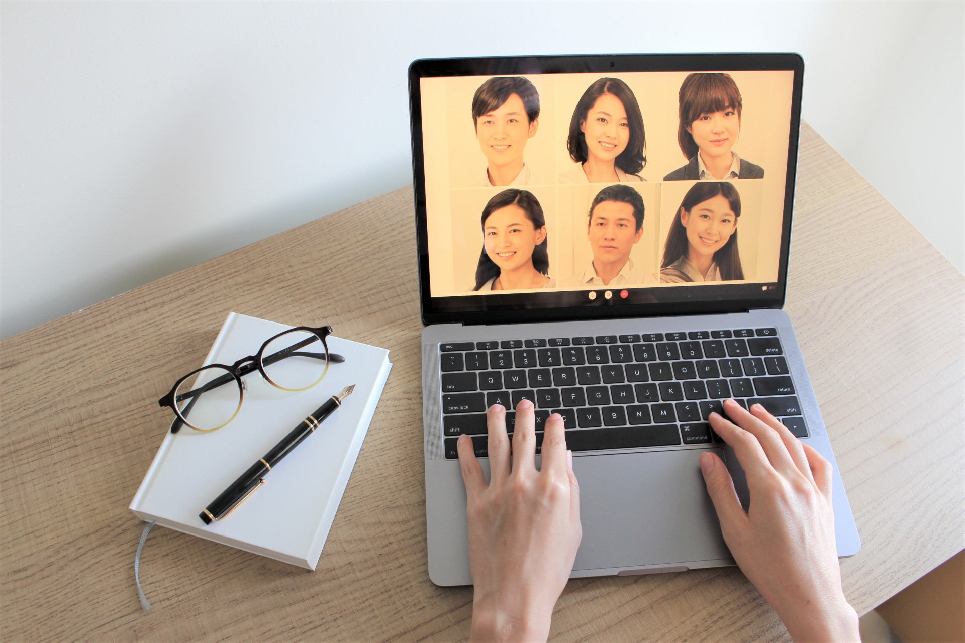 【東京都】看護師×年収700万～フルリモート可能な職場